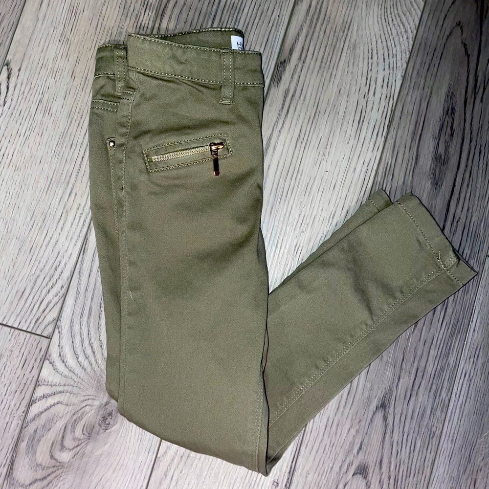 Girls Denim Co. size 6/7 Olive Jeans